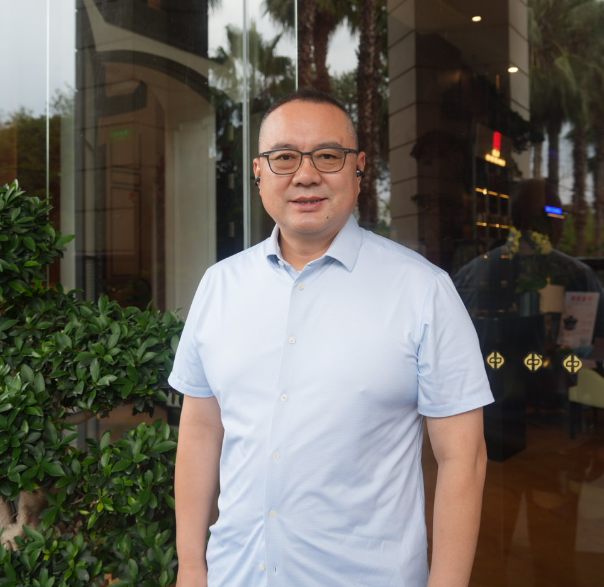 【名誉会长】施乾平：携手前行 共赢未来