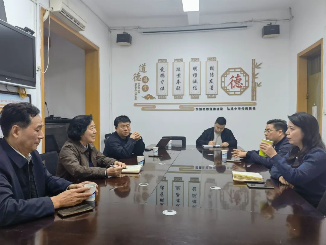 河南省客联会走访郑州、开封市侨联