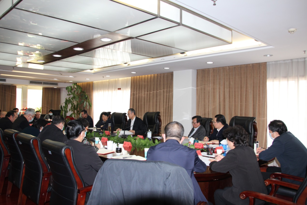 中国侨联党组召开第三次理论学习中心组（扩大）会