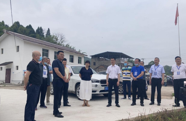 南充市侨商联合会李晓兰会长，受邀参加“汇聚侨界力量、助力乡村振兴”主题活动