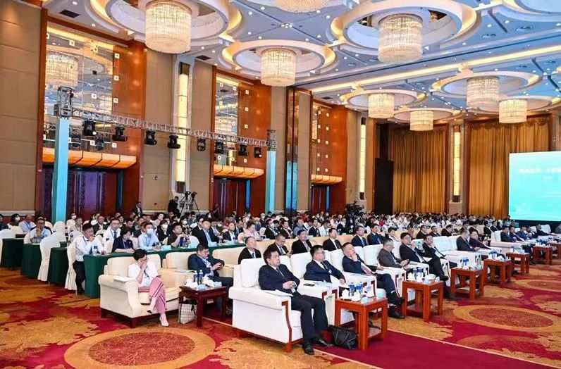 广东省常务副会长蔡光、常务理事李祯杰出席第十九届东盟华商会