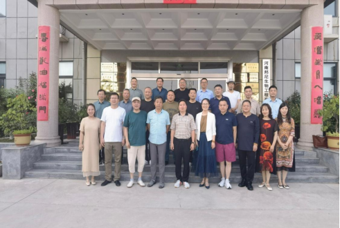 忆初心，感党恩，展侨风——新乡市侨商会、侨商书画院走进侨企