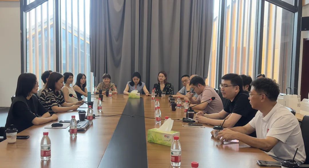 绍兴市侨商会“侨创未来?共话成长”创业分享活动暨四届三次会长团会议成功召开