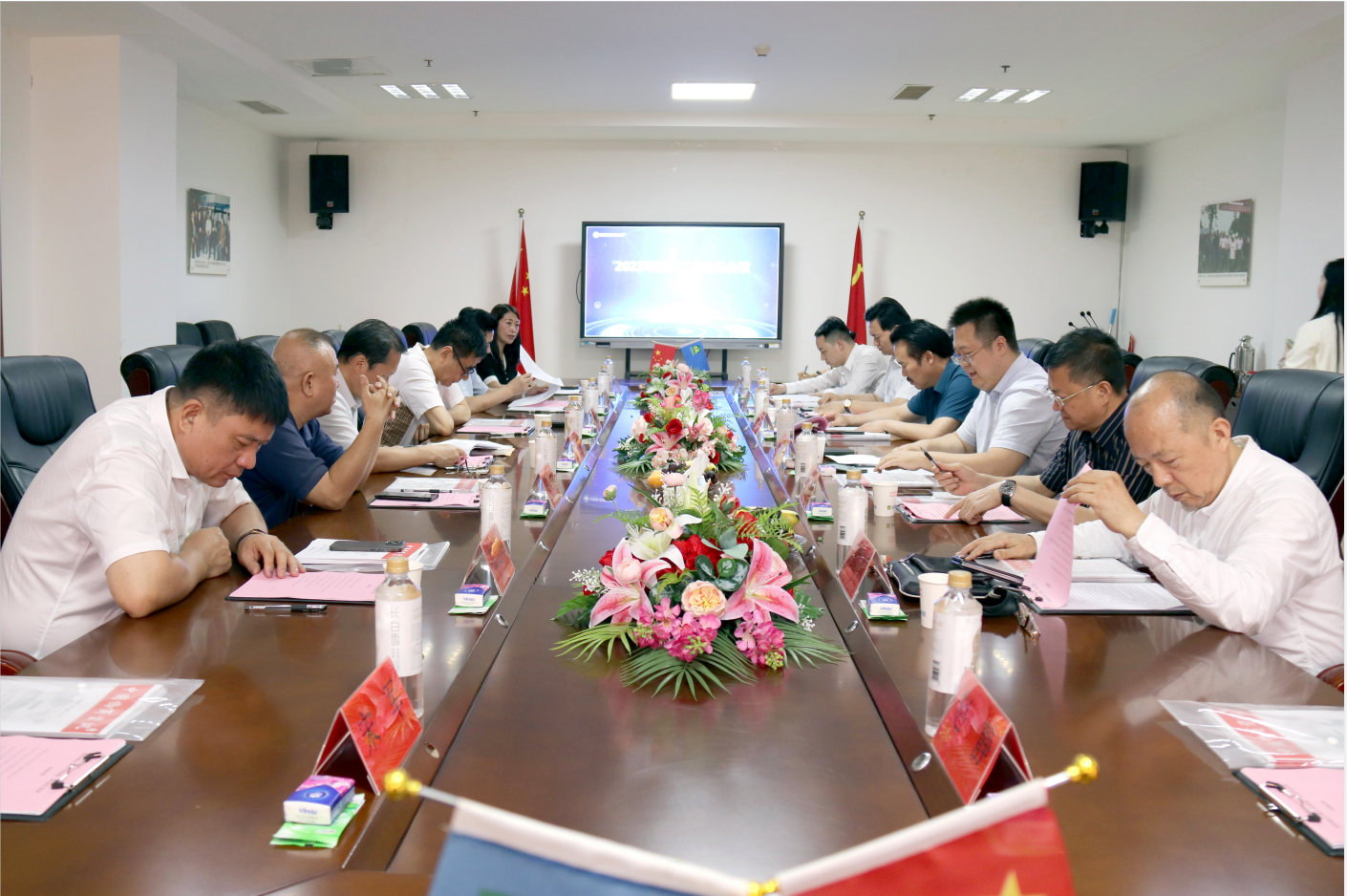 河南省侨商会第二次会长会议召开，王建棋当选第三季度轮值会长