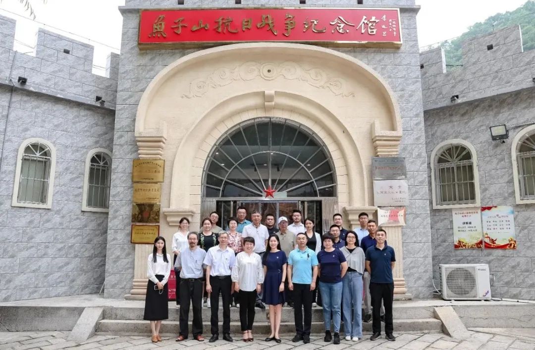 北京侨商会党支部开展主题党日活动