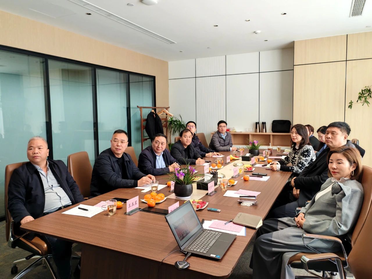 荥阳市委统战部一行到访河南省侨商联合会座谈交流