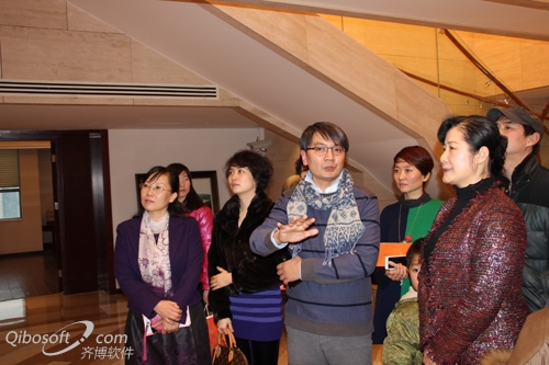 1月18日，省侨联、省民建、中国银行和省侨商会联合主办华彩典藏