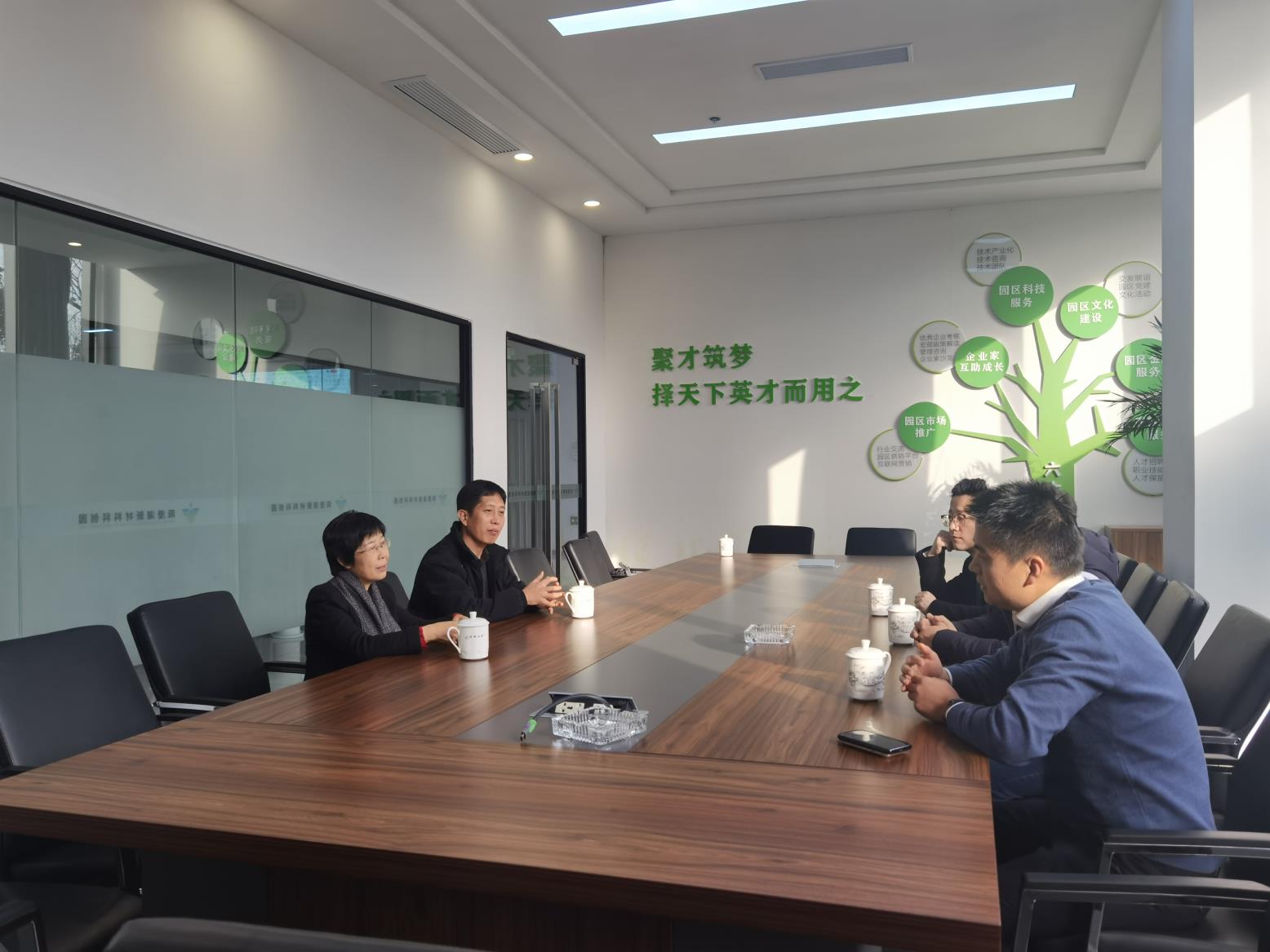 b0c834e59e463dec24266aacfe63798.jpg b0c834e59e463dec24266aacfe63798.jpg