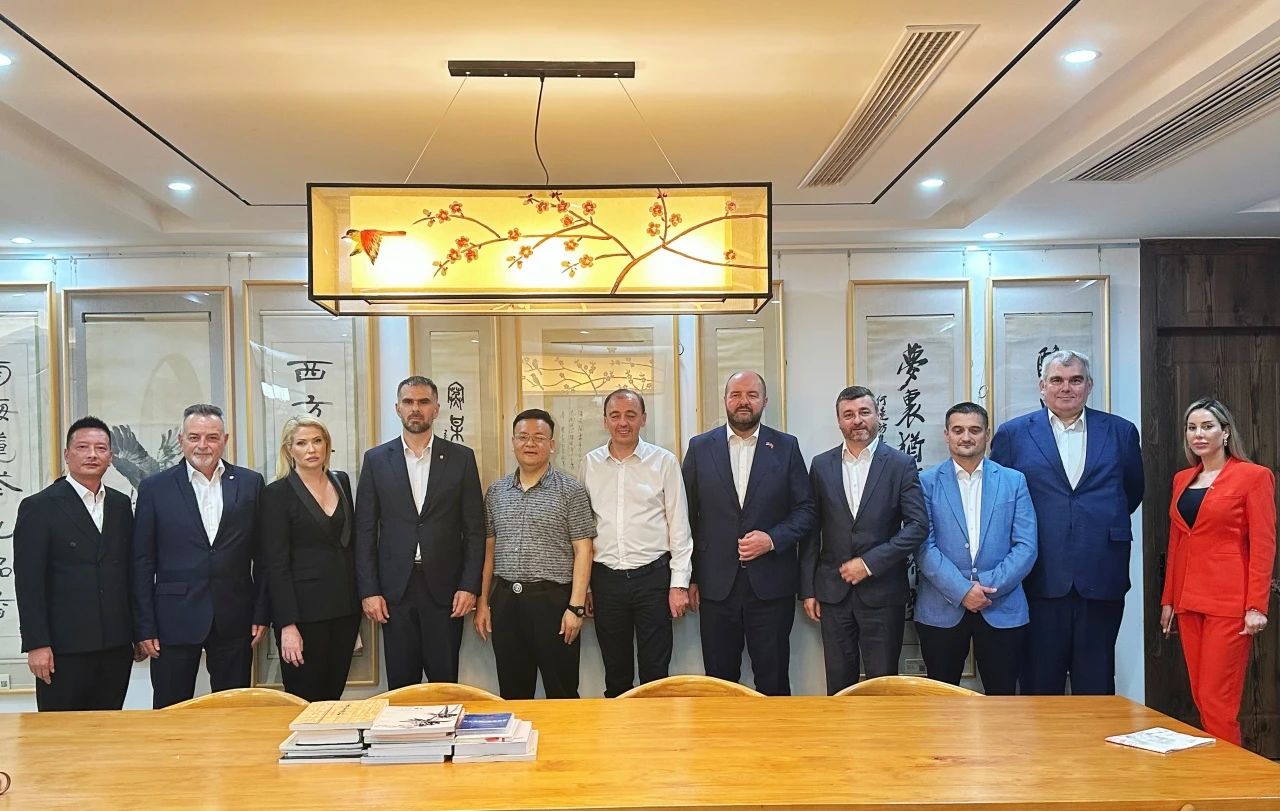 【名誉会长】浙江省国侨书画院主席、院长徐旭昶接待塞尔维亚政府代表团一行