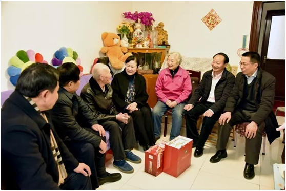 省侨联党组书记、主席董锦燕带队赴濮阳调研慰问