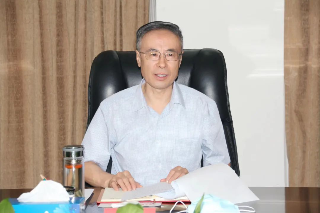 中国侨联党组召开第十八次理论学习中心组（扩大）学习会